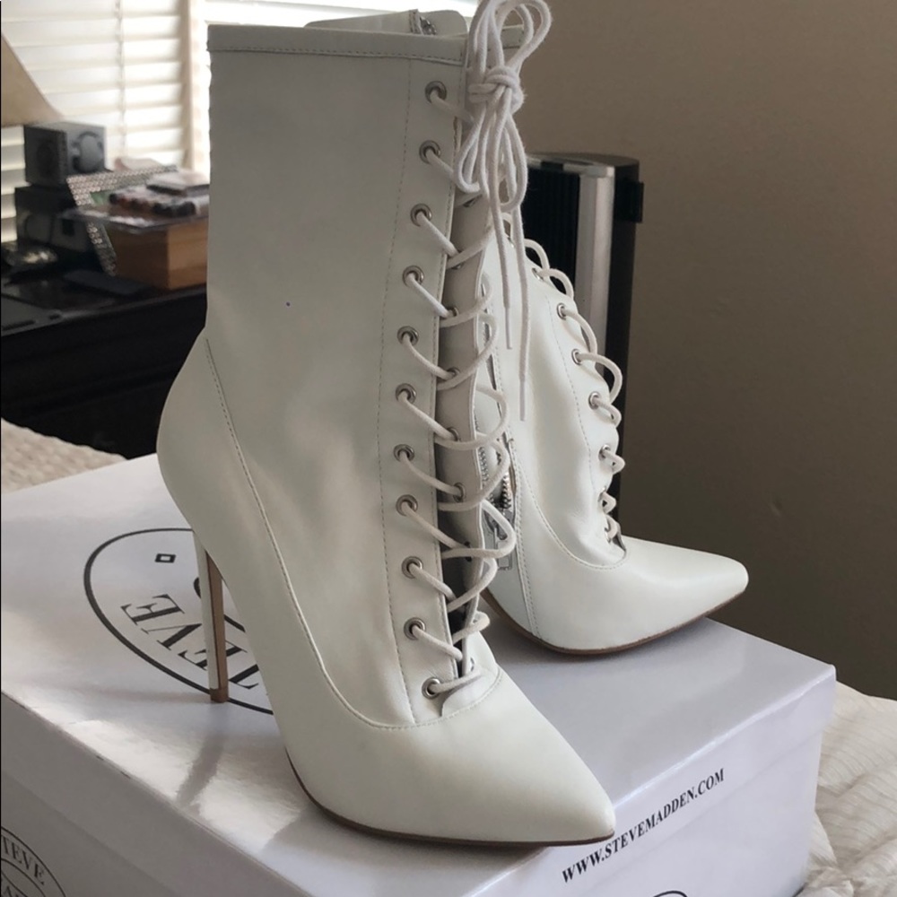Steve Madden boots Satisfied